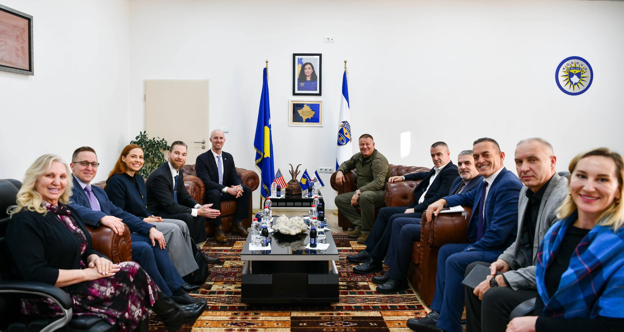 Thellohet bashkëpunimi me FBI në  Një agjent special dhe një analist i inteligjencës do punojnë me Policinë