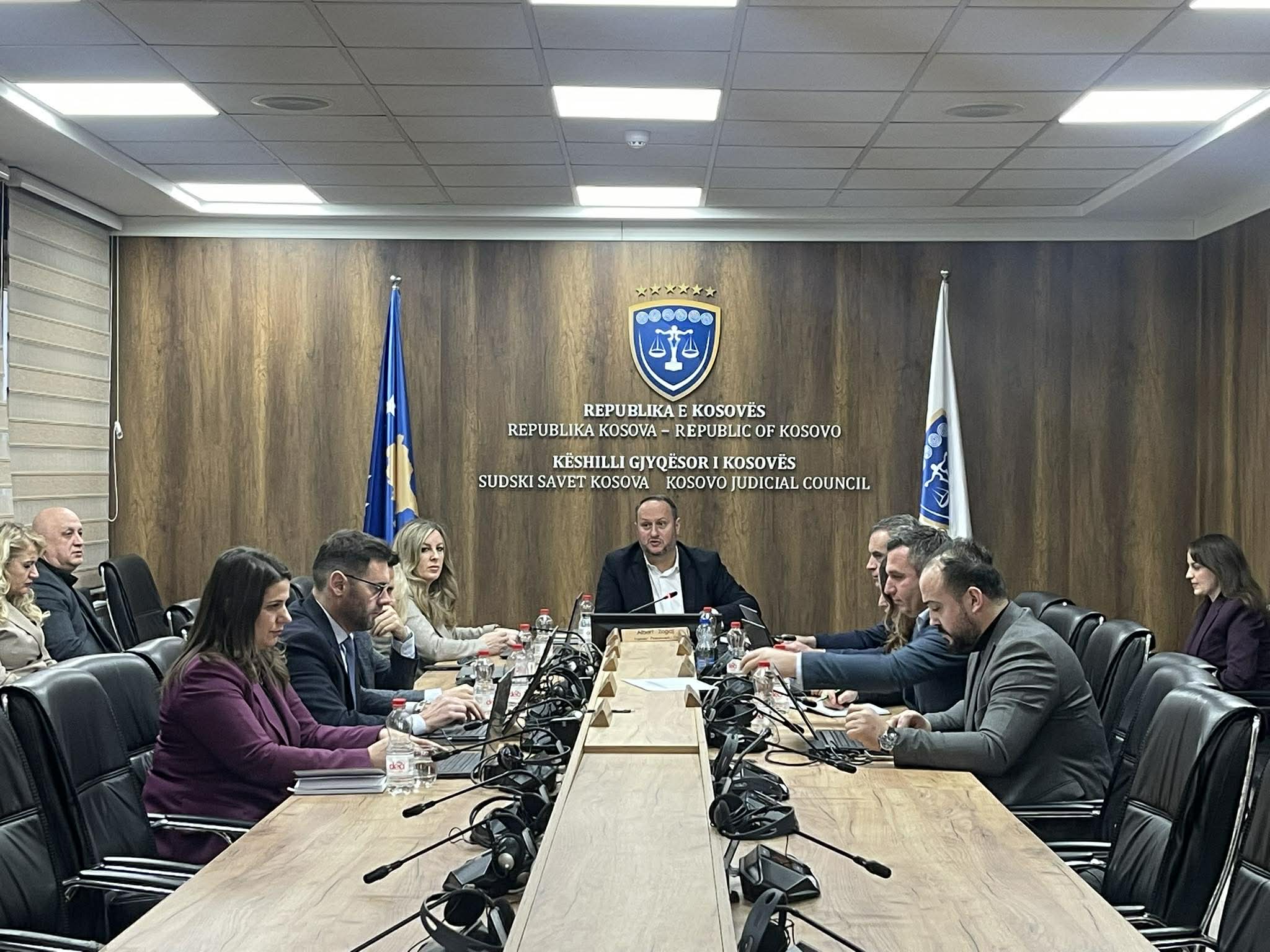 Ndalet rryma në KGJK  megjithatë miratohen disa pika të rendit të ditës