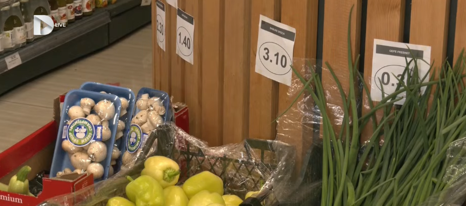 5 3  u rriten çmimet në fund të 2025 s krahasuar me dhjetorin e vitit 2024