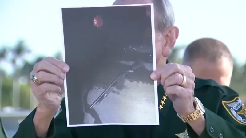 Qëllohet për vdekje pranë pronës së Trumpit, 20-vjeçari hyri me armë gjahu dhe bidon benzine