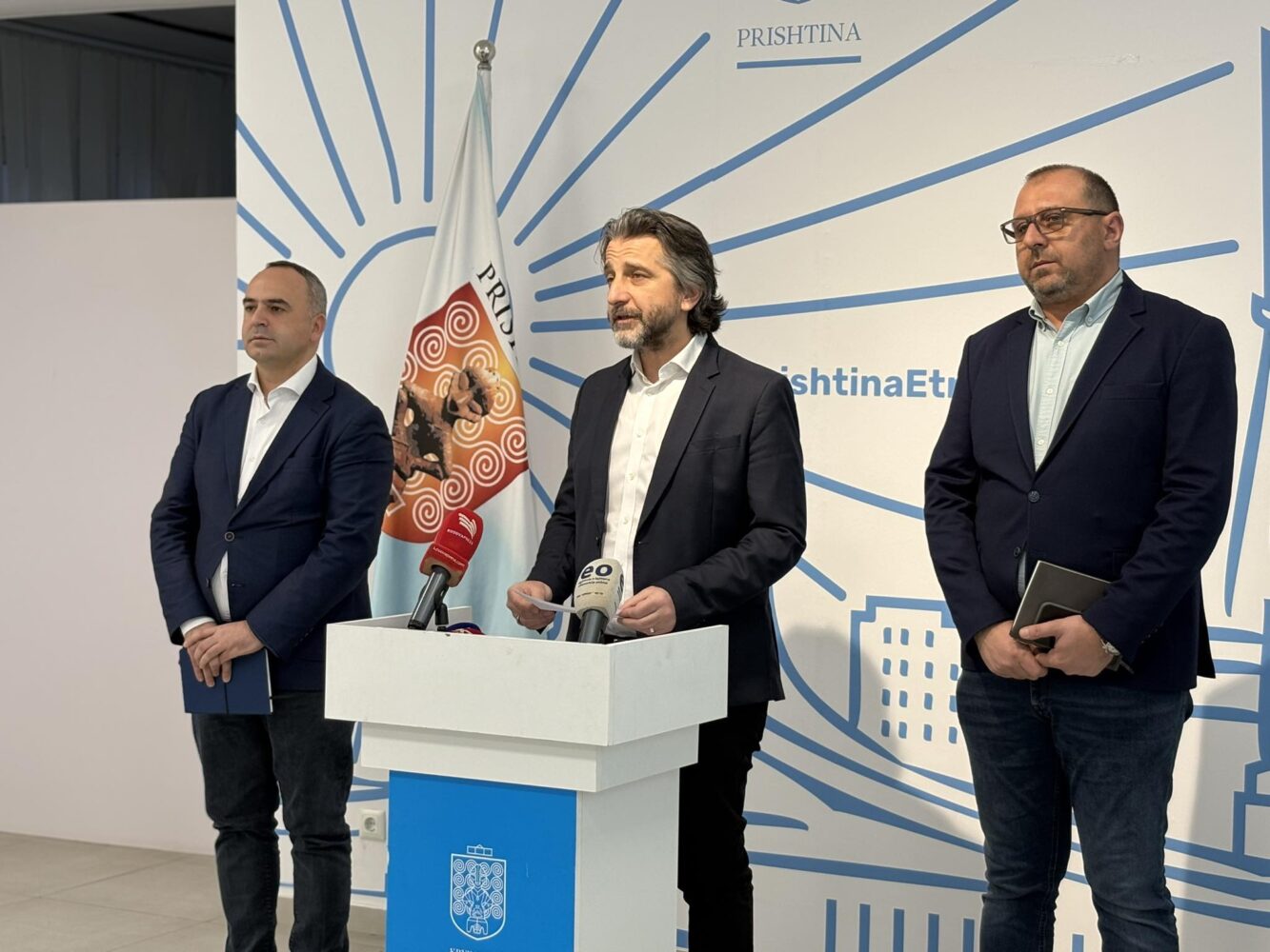 Rama  Mospërfshirja e buxhetit të Prishtinës cenim i rendit kushtetues  rrezikohen shërbimet dhe projektet kapitale