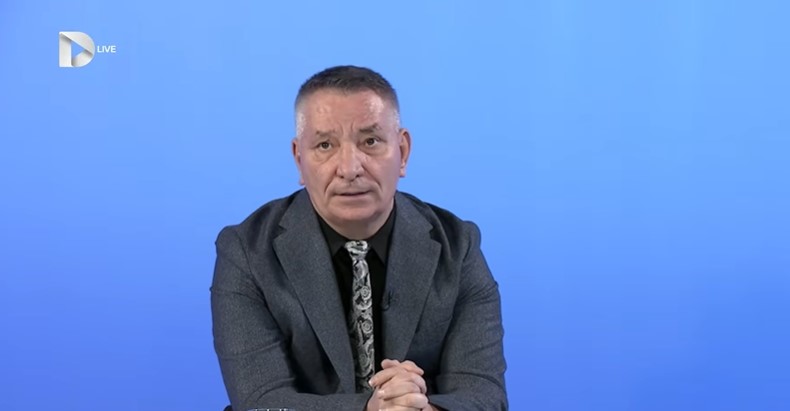 Lekaj  Familja Jashari duhet të mbetet e pastër e emblematike dhe jashtë politikës