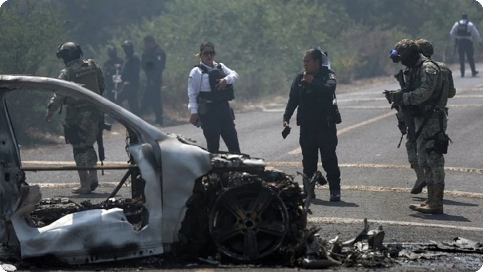  Të djegura dhe të shkatërruara   vendasit dhe turistët përshkruajnë trazirat në Meksikë