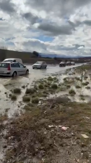 Reshjet e shiut gjatë natës shkaktojnë vështirësi në qarkullim në magjistralen Ferizaj Gjilan