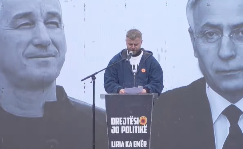 Tasholli: Dërgojmë mesazh për ata që janë në Hagë se nuk janë vetëm, pas tyre qëndron një komb i tërë