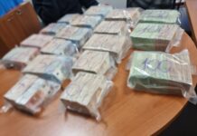 Dogana gjen rreth 1 milion euro të padeklaruara në Merdare