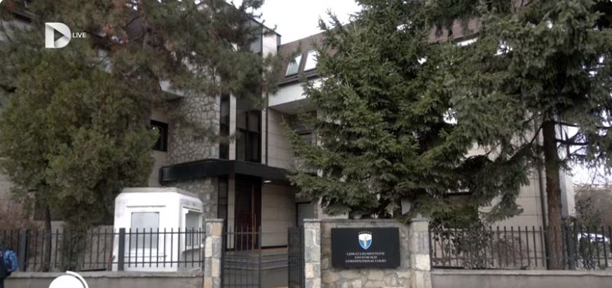 Kushtetuta që nuk lexohet njësoj nga të gjithë