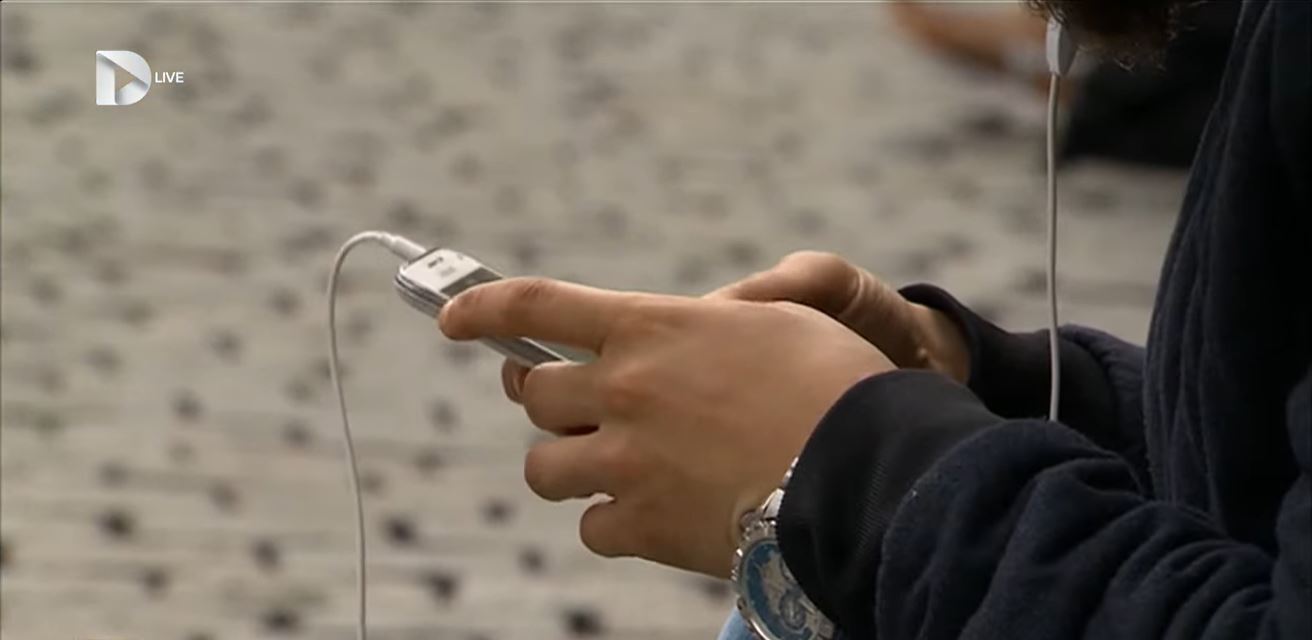 Telekomi mes “mbështetjes” dhe “ndikimit financiar” të heqjes së tarifave të roamingut me BE-në