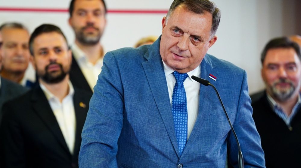 Dodik sulmon sërish bashkëpunimin ushtarak mes Shqipërisë, Kosovës dhe Kroacisë