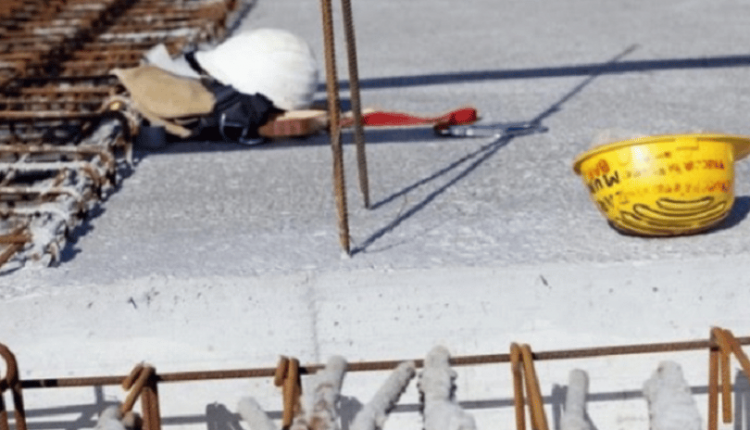 Sulmohet një punëtor i kompanisë së ndërtimit të rrugëve në Ferizaj, policia identifikon të dyshuarin