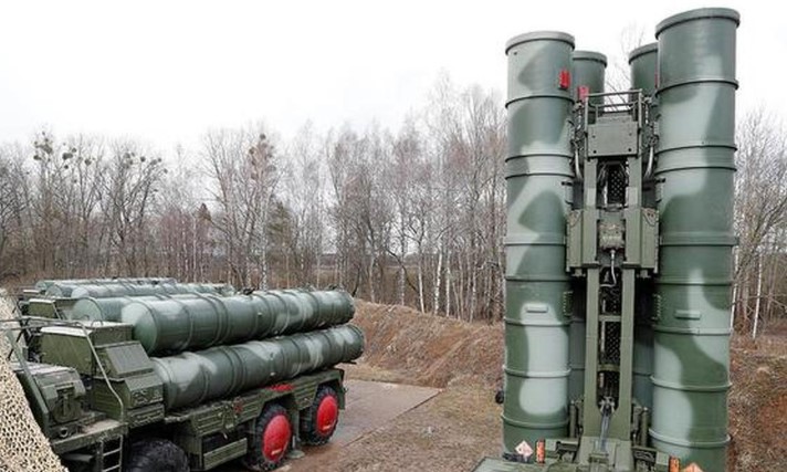 India përshpejton marrjen e sistemeve S-400 nga Rusia mes tensioneve rajonale dhe sfidave të sigurisë