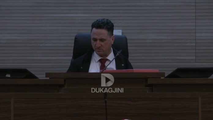 Xhelal Sveçla në Gjykatë për gazin lotsjellës: Prokuroria duhet të hetojë demarkacionin