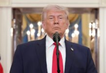 Trumpi thotë se s’është i kënaqur me negociatat me Iranin, paralajmëron sulme