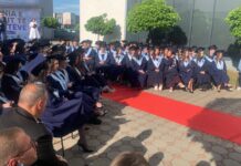 Fundi i një etape, fillimi i një tjetre: diplomojnë maturantët e UBT-së