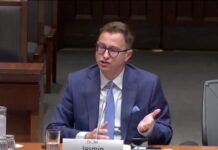 Eksperti i Ballkanit Jasmin Mujanoviç bën thirrje për presion më të madh ndaj mosnjohësve të Kosovës