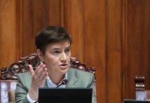 Brnabiç akuzoi organizatorët e protestës: Po synonin përçarje dhe luftë civile