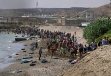 Finlanda dhe Austria mbështesin Italinë për mbylljen e kufijve të Schengenit pas fluksit të emigrantëve në Spanjë