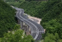 Kufizimet për kamionët në autoudhë vazhdojnë edhe nesër