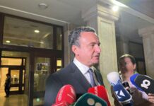 Kurti: Sjellja e gjashtë deputetëve të LDK-së është e papërgjegjshme, e dëmshme dhe absurde