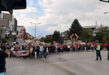 Nis protesta e studentëve kundër vendimit të Speciales