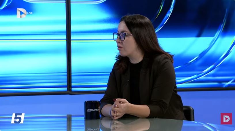 Vrasja e Arlinda Zekajt, Ferizi kritikon Policinë, Prokurorinë dhe Gjykatën