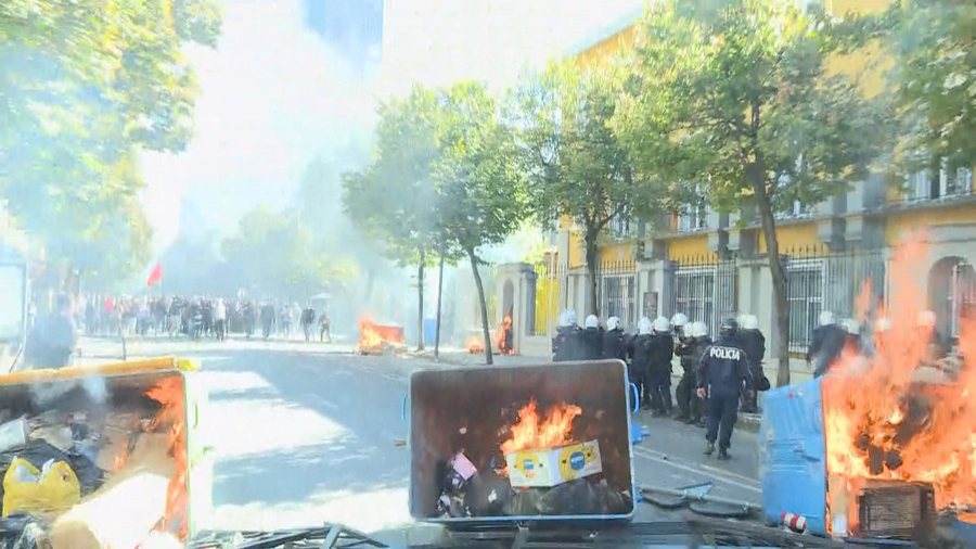 63 të arrestuar gjatë protestave në Tiranë dalin nesër para gjykatës