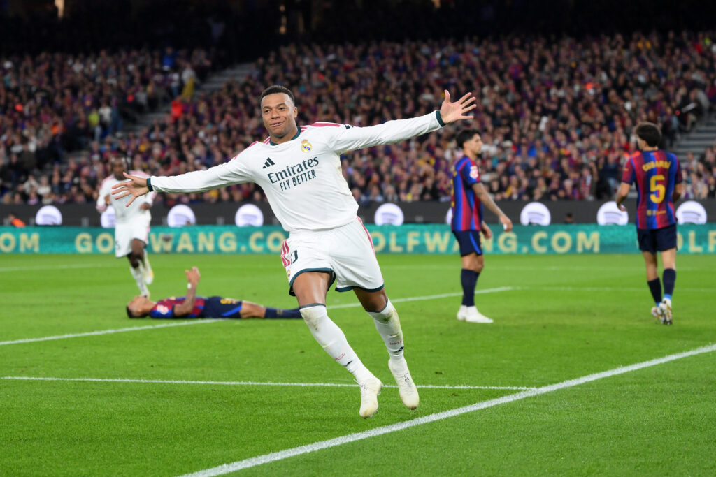 Mbappe shkatërron Barcelonën në Camp Nou, Reali fiton El Clasicon