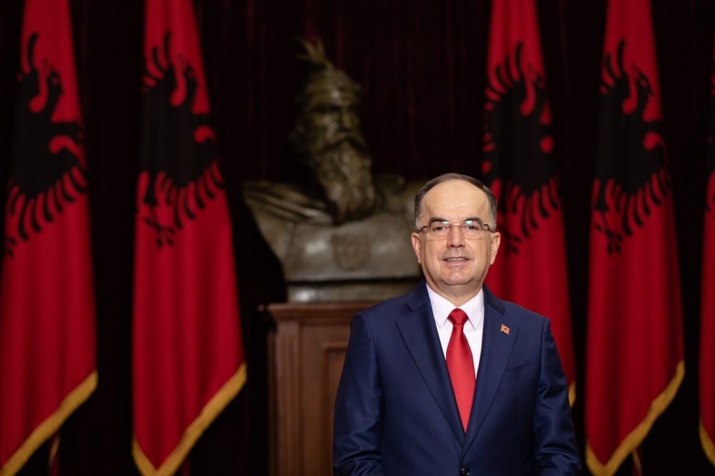 Begaj pas protestave në Tiranë: Dhuna nuk është zgjidhje