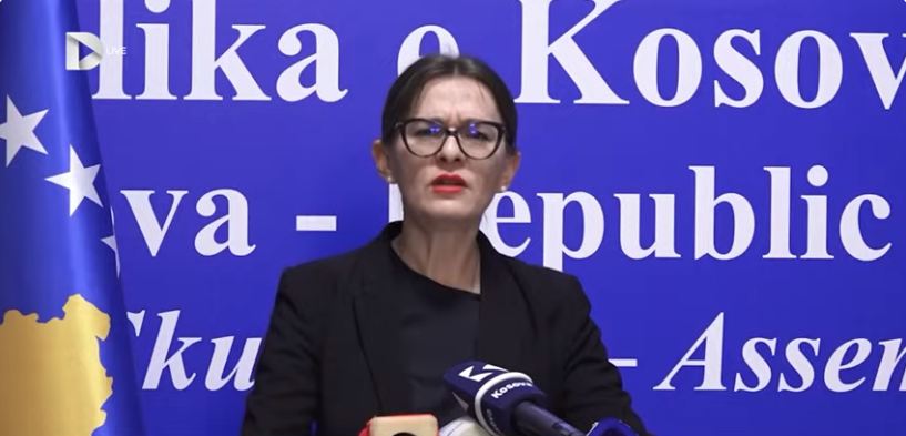 Konferenca e ministrave kritikohet nga opozita, kërkohen dorëheqjet e tyre