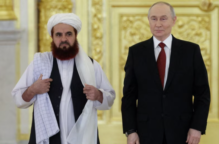 Rusia dhe talibanët po afrohen gjithnjë e më shumë, çfarë përfiton secila palë?