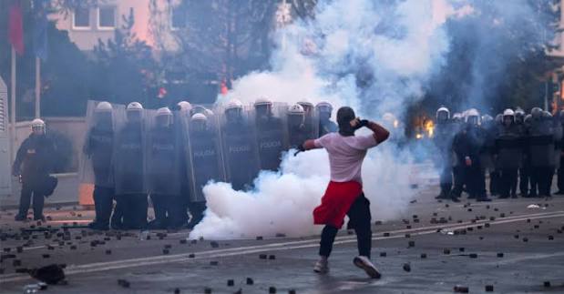 Trazirat e mundshme në protestë, Shqipëria angazhon 2 mijë policë në terren