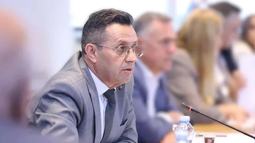 Islami: Kurti kthehet në temë të fushatës në Serbi, Vuçiq akuzon opozitën për bashkëpunim me të