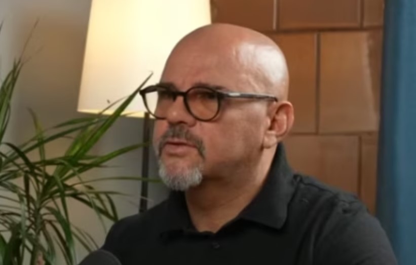 Ish-aktivisti i SNS-së së Vuçiqit: Banditë të paguar, blerje votash dhe para në dorë për operacione politike në Serbi