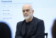 Rama nis “spastrimet” në administratë, i kërkon ministrave dorëheqjet e të gjithë drejtorëve të institucioneve