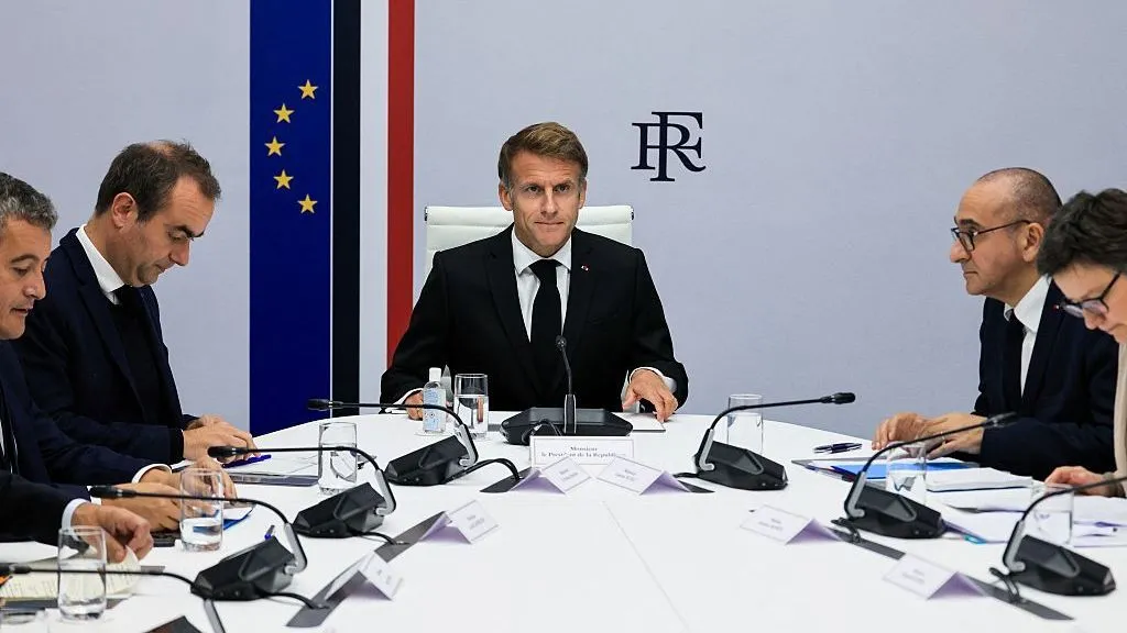 Macron bën thirrje për qetësi pas trazirave në Francë: Dhuna nuk justifikohet
